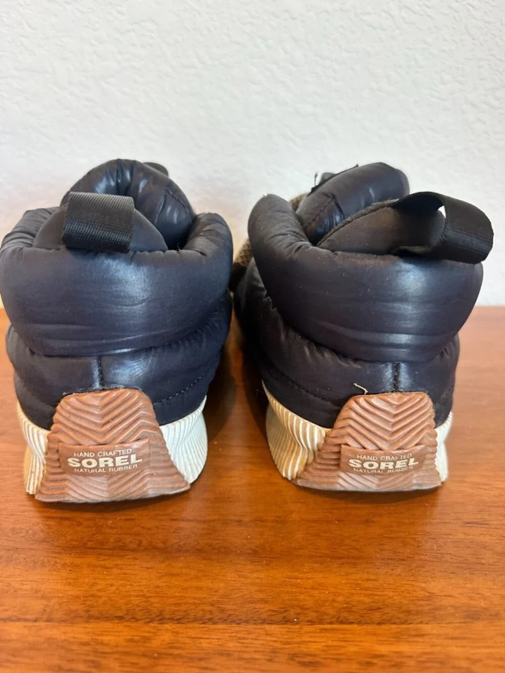 SOREL Out 'N About Puffy Lace Boot Navy Women's size 8.5 Hip Chic‎